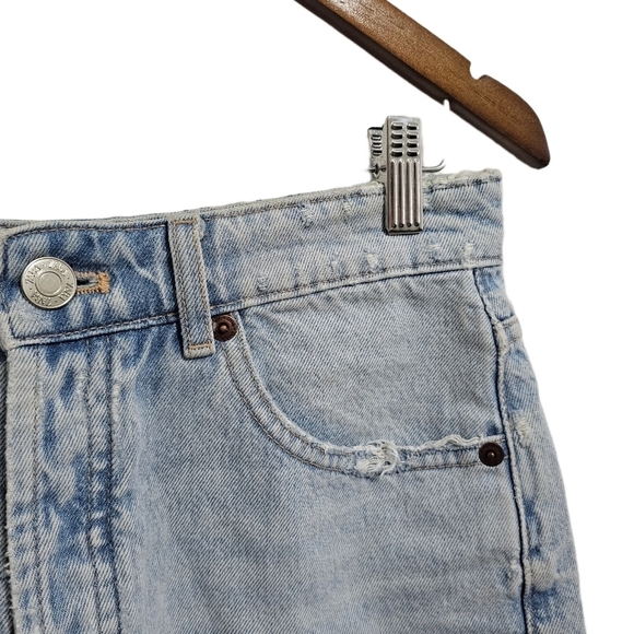 Zara high waist 90s ripped grunge style button light blue jean shorts size 8 - Picture 5 of 11